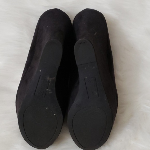 SOLD: Brash Black Suede Wedges - Picture 5 of 5